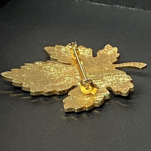 Vintage Maple Leaf Pin Brooch Fall Autumn Leaf  Red Green Orange Gold Enamel - Picture 3 of 6